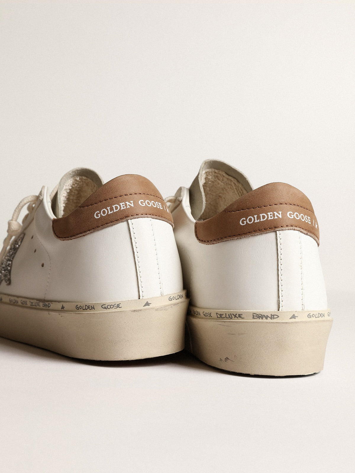 Stella in glitter argento e talloncino in nabuk tortora