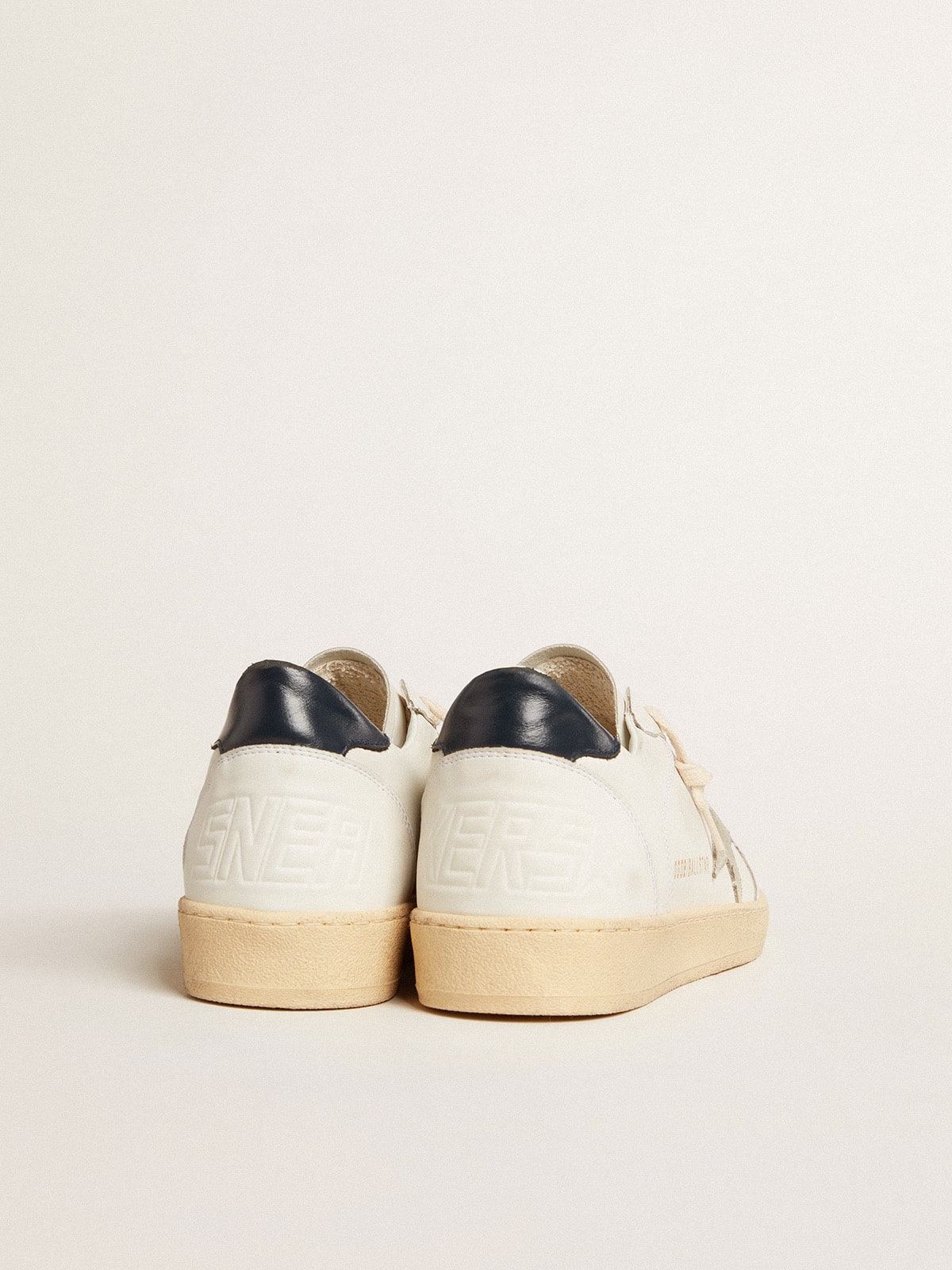 Stella in suede ghiaccio e talloncino in pelle blu