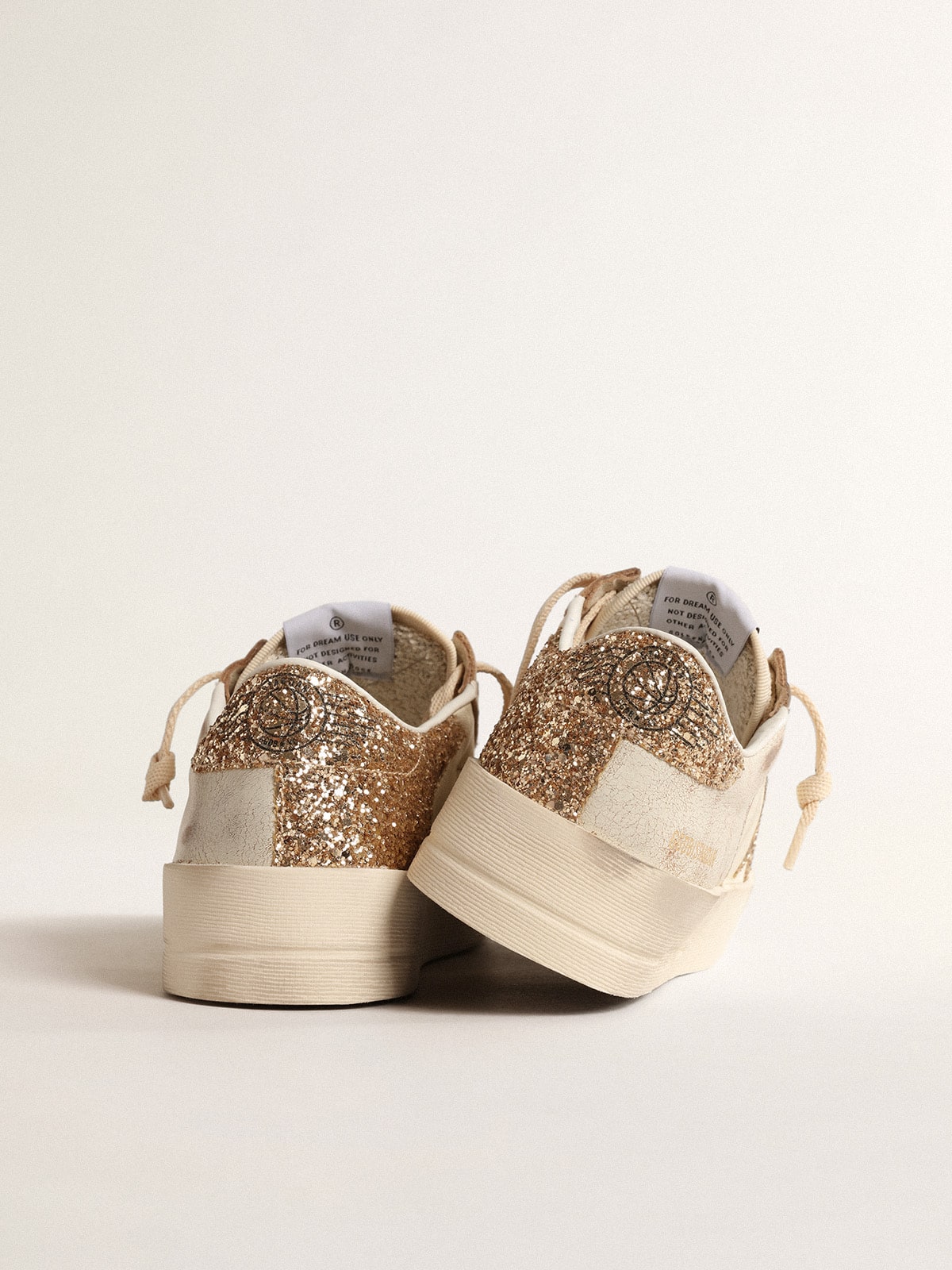 Nappa écru con stella e talloncino in glitter dorati