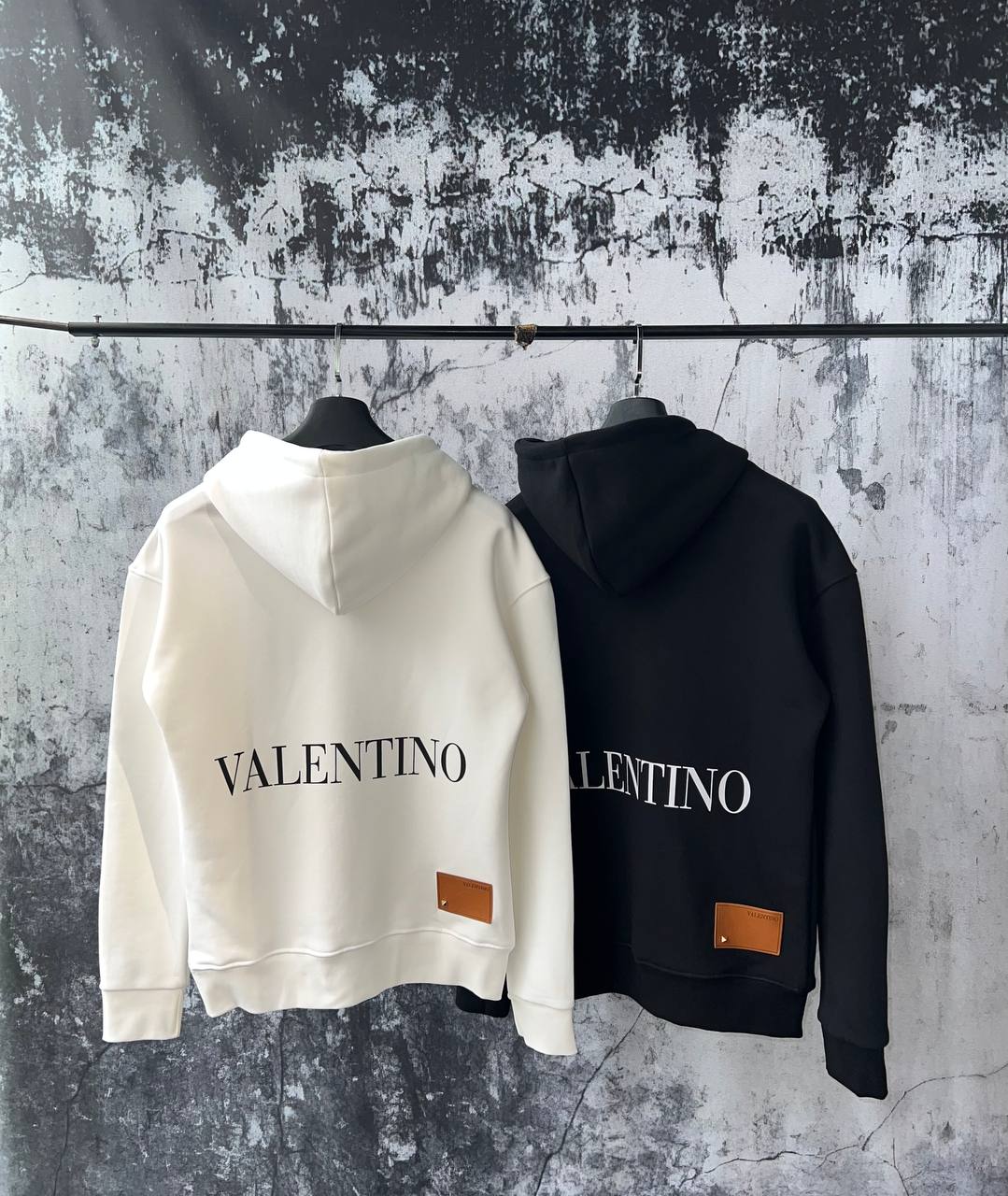 Felpa con cappuccio Valentino 001