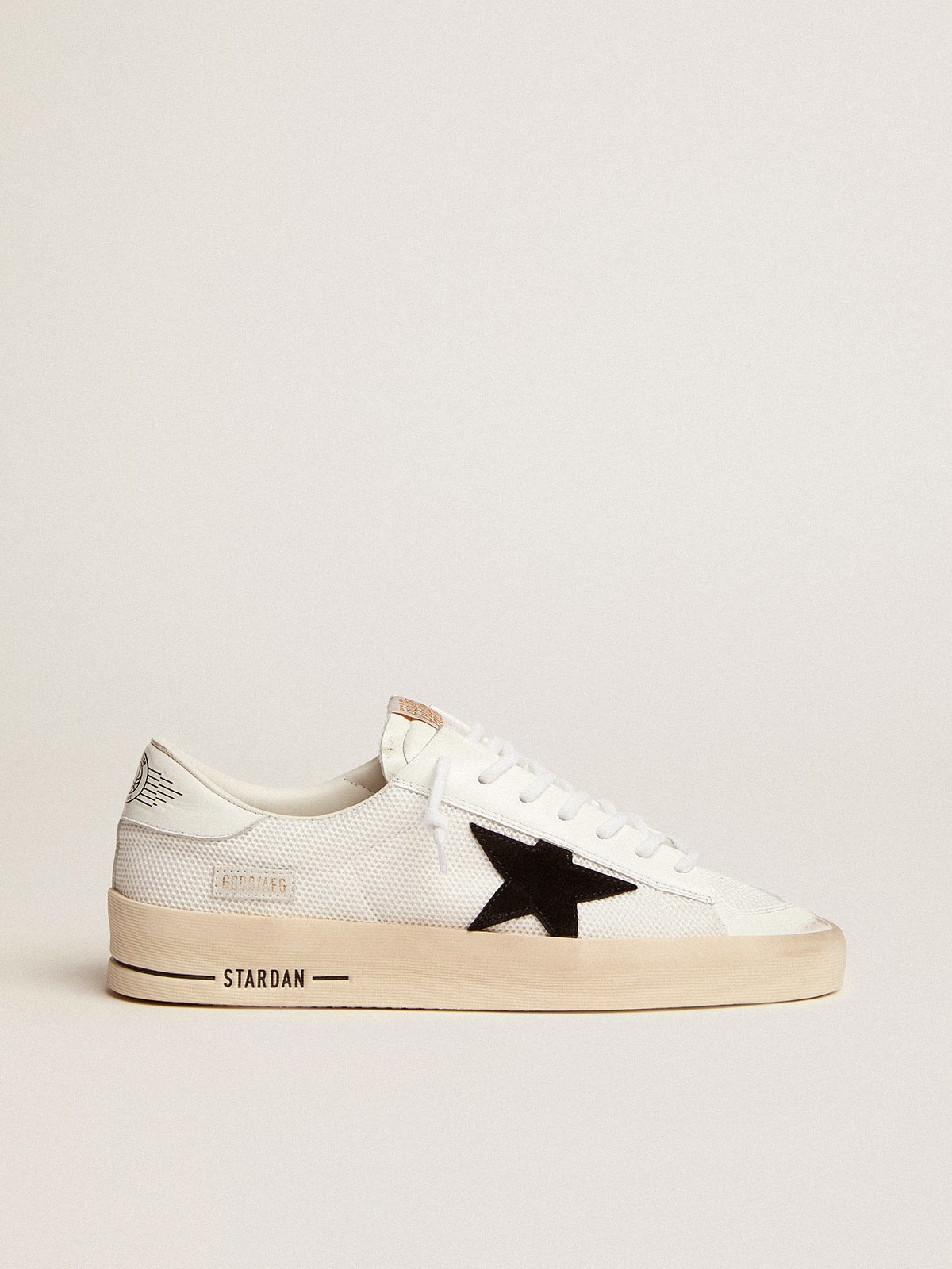 Rete bianca con stella in suede nero